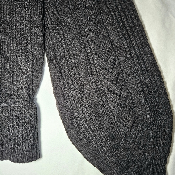 Threadbare Sweater - Picture 4 of 7